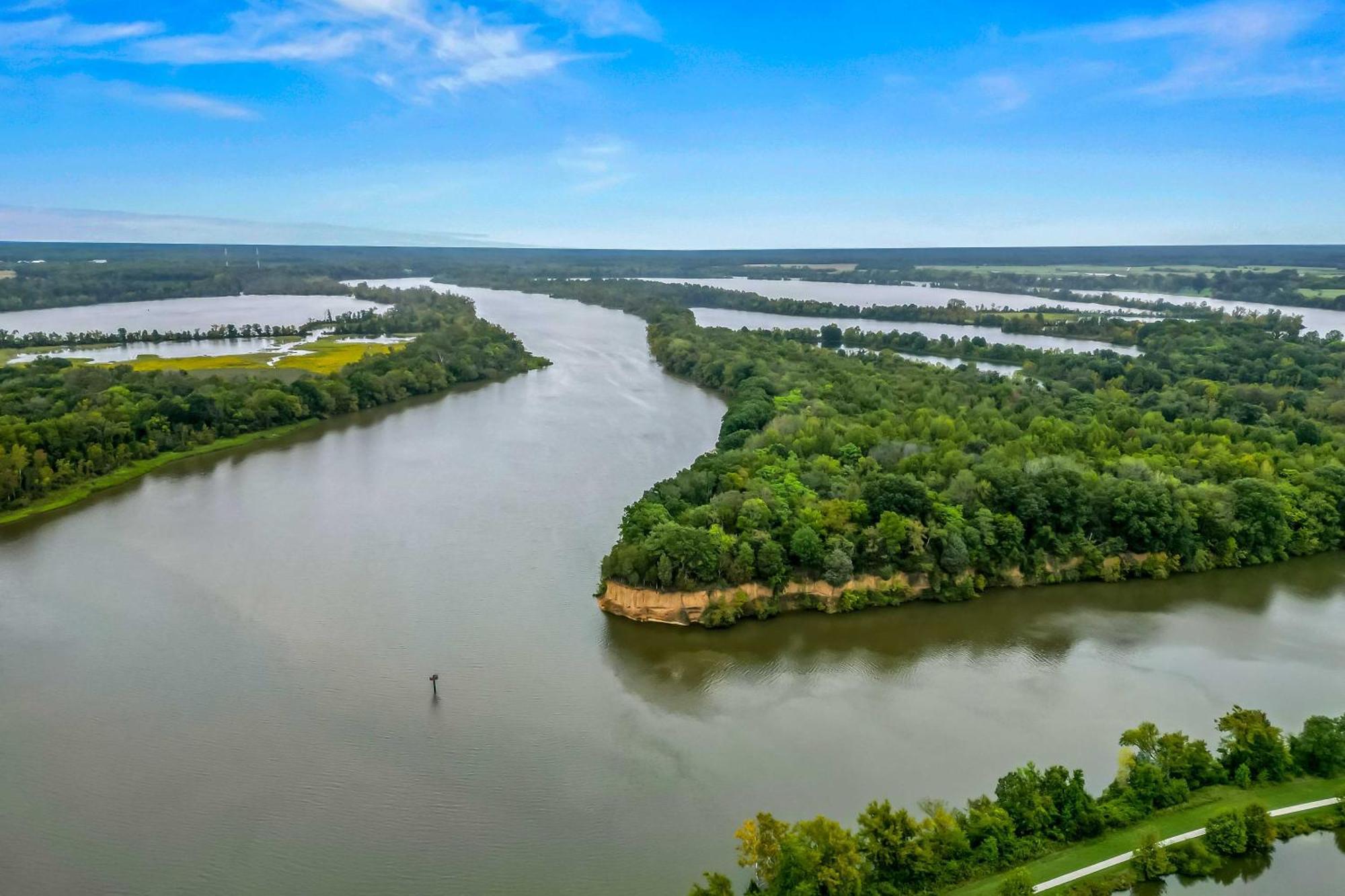 Remote Work-friendly Meadowville Landing Getaway * Chester